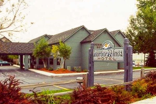 HARBOR WINDS HOTEL SHEBOYGAN (Sheboygan)